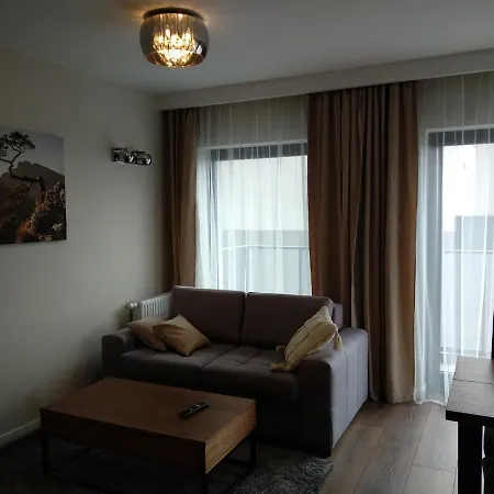 Zoom Apartman *
